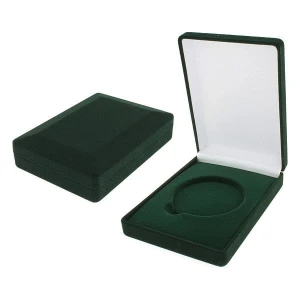 Flocked case with cutout for medal/coin 9x12cm green