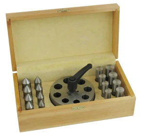 Wykrojnik kwadrat 10-20 mm z 11 st. z prowadzeniem