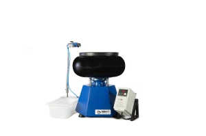 Polerka wibracyjna z misą z zaworkiem 7l  cyrkulacją i falownikiem W7s