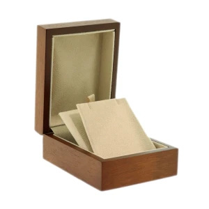 Pudełko drewniane na kolczyki i wisiorek HWE9