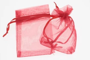 Red jewelry pouch 10x7 cm